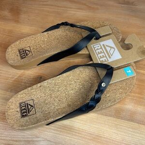 Reef Cushion Court Twist Black and Cork Flip Flops